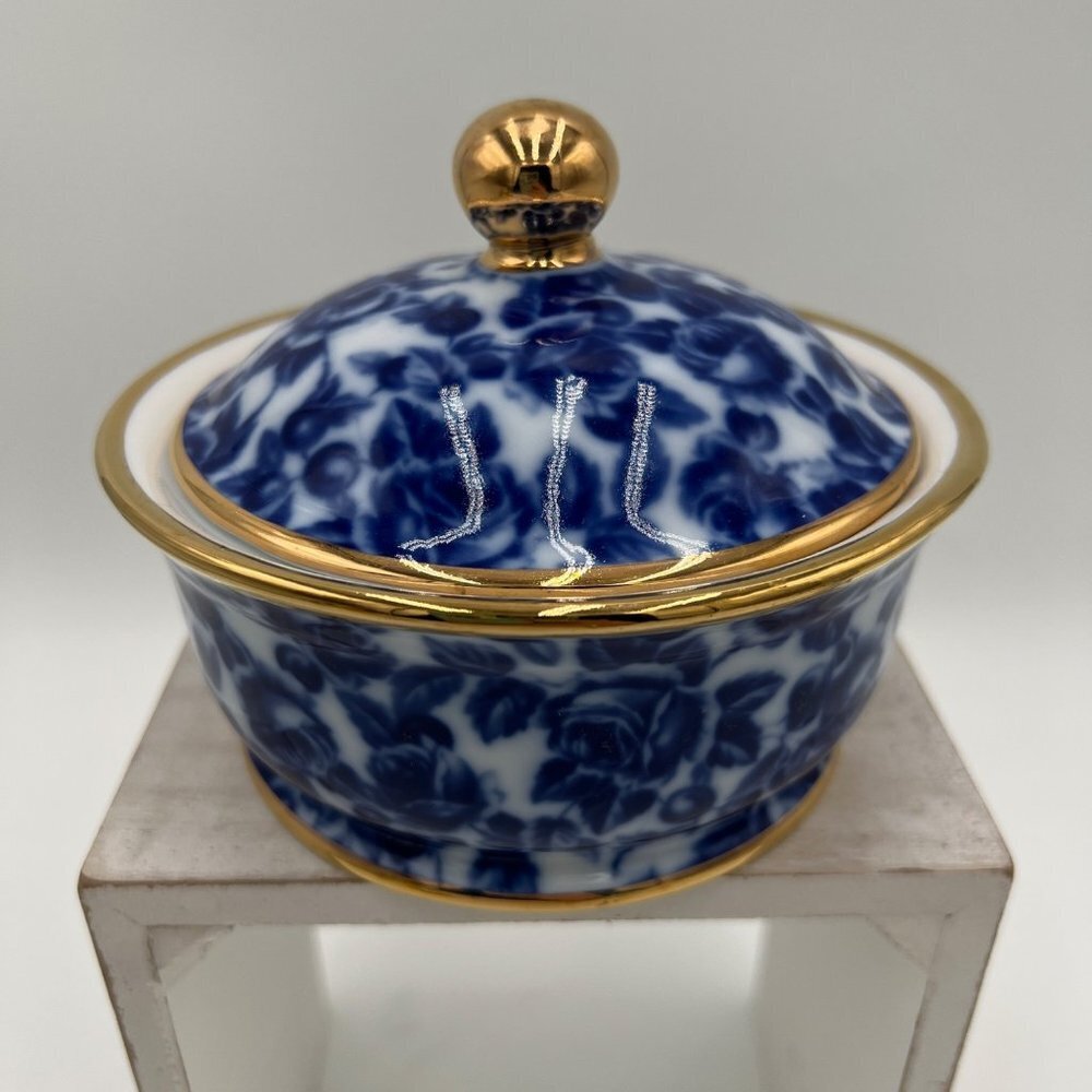 ROYAL DANUBE #1886 Calico Porcelain candy trinket lidded dish Blue Roses Gold Ri